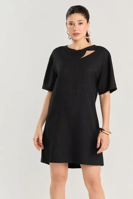 Vestido Curto com Torção no Decote La Rossi