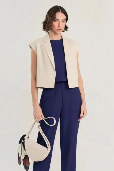 Blazer Feminino Cropped Sem Manga La Rossi Blazer Feminino Cropped Sem Manga La Rossi