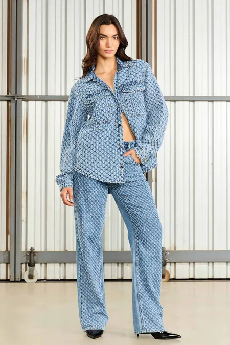 Calça Feminina Osmoze Wide Leg com Detalhe a Laser Frontal