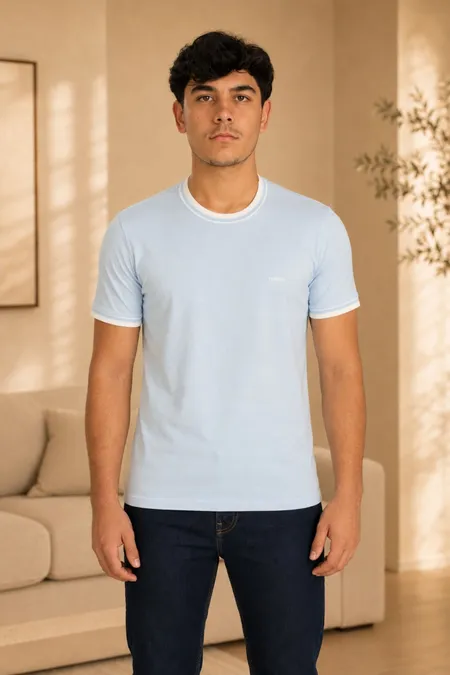 Camiseta Slim Masculina Azul Claro em Algodão Tuaren